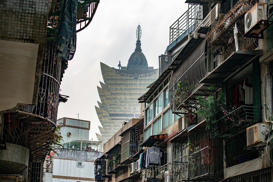 Lucros dos bancos de Macau aumentam 14,3% até fevereiro